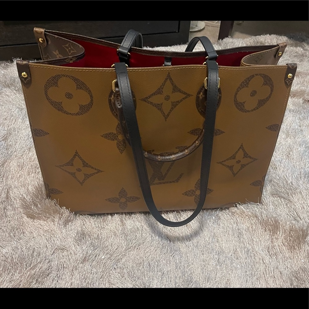Barely Used. On-The-Go Lv (Large) Impulse Buy.. W… - image 2